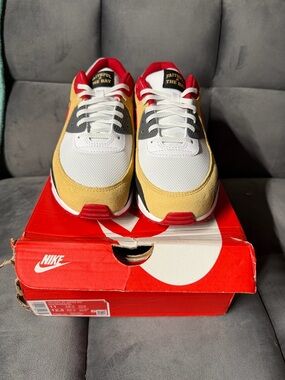 Size 11 Men's Nike Air Max 90 49ers RIV Shoes Brand New II7588-100 (Damaged Box)